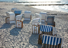 Postkarte Versammlung der Strandkörbe