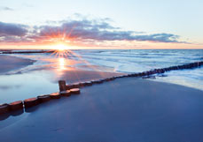Postkarte Sonnenstrahlen lieben Meer
