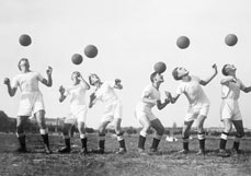 Postkarte Kopfballtraining