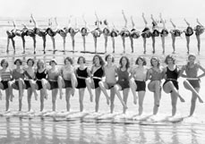 Postkarte 33 Tiller-Girls tanzen in den Sommer