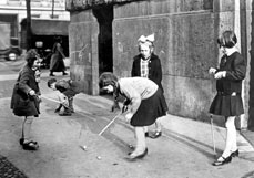 Postkarte Kleiner Kreisel tanz!